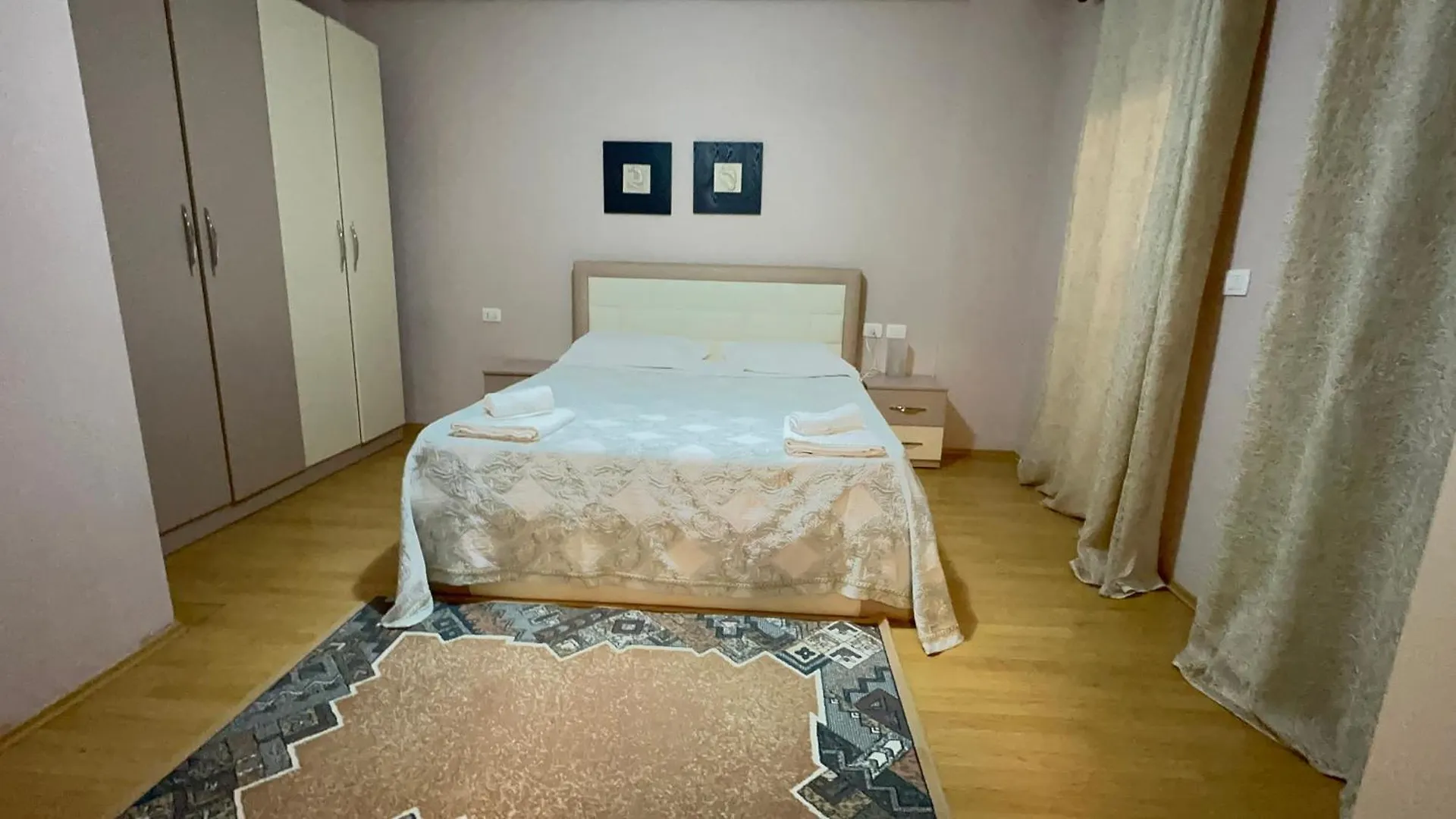 Urban Heaven Apartment تيرانا