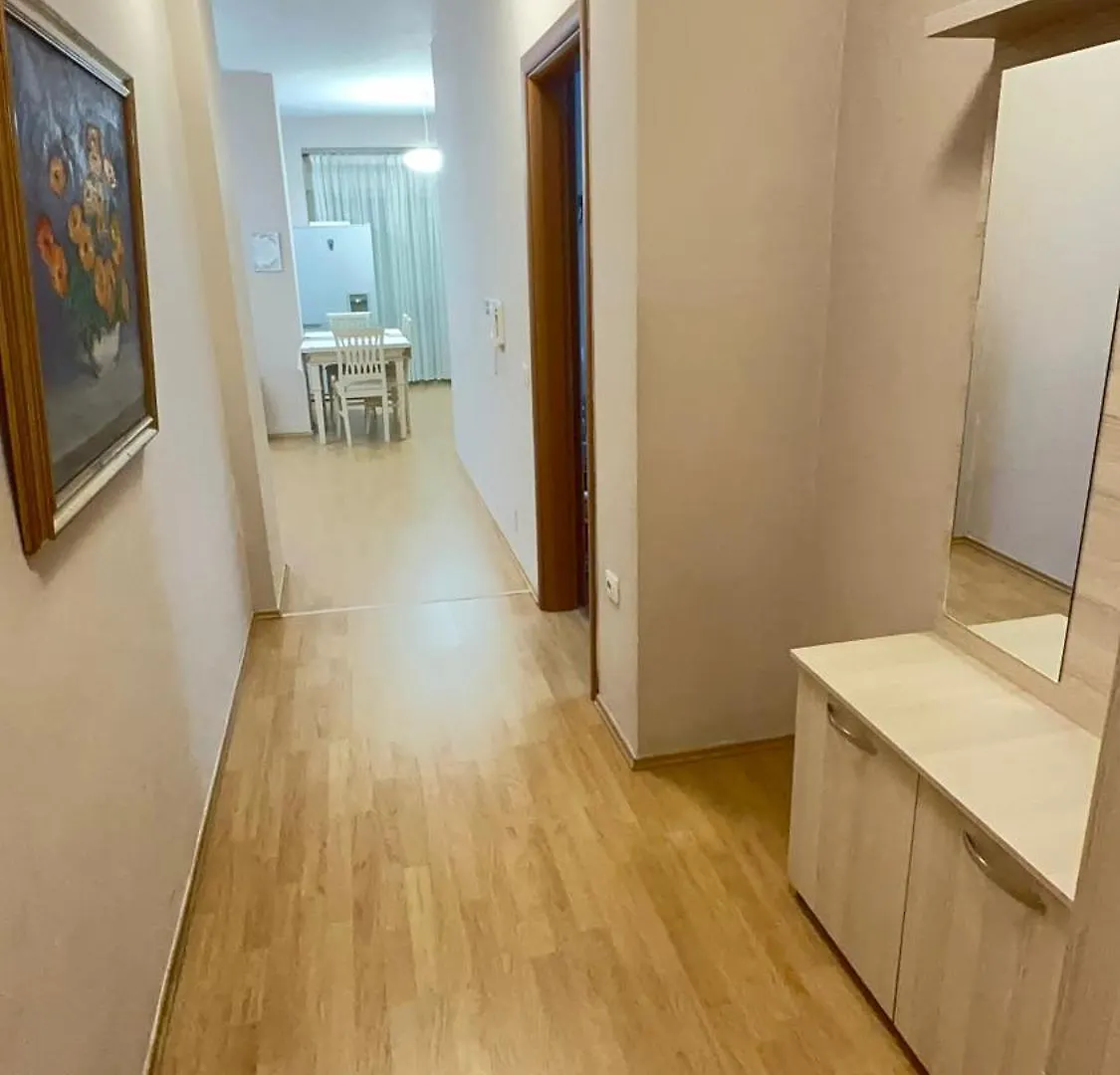 Urban Heaven Apartment Tirana 0*,