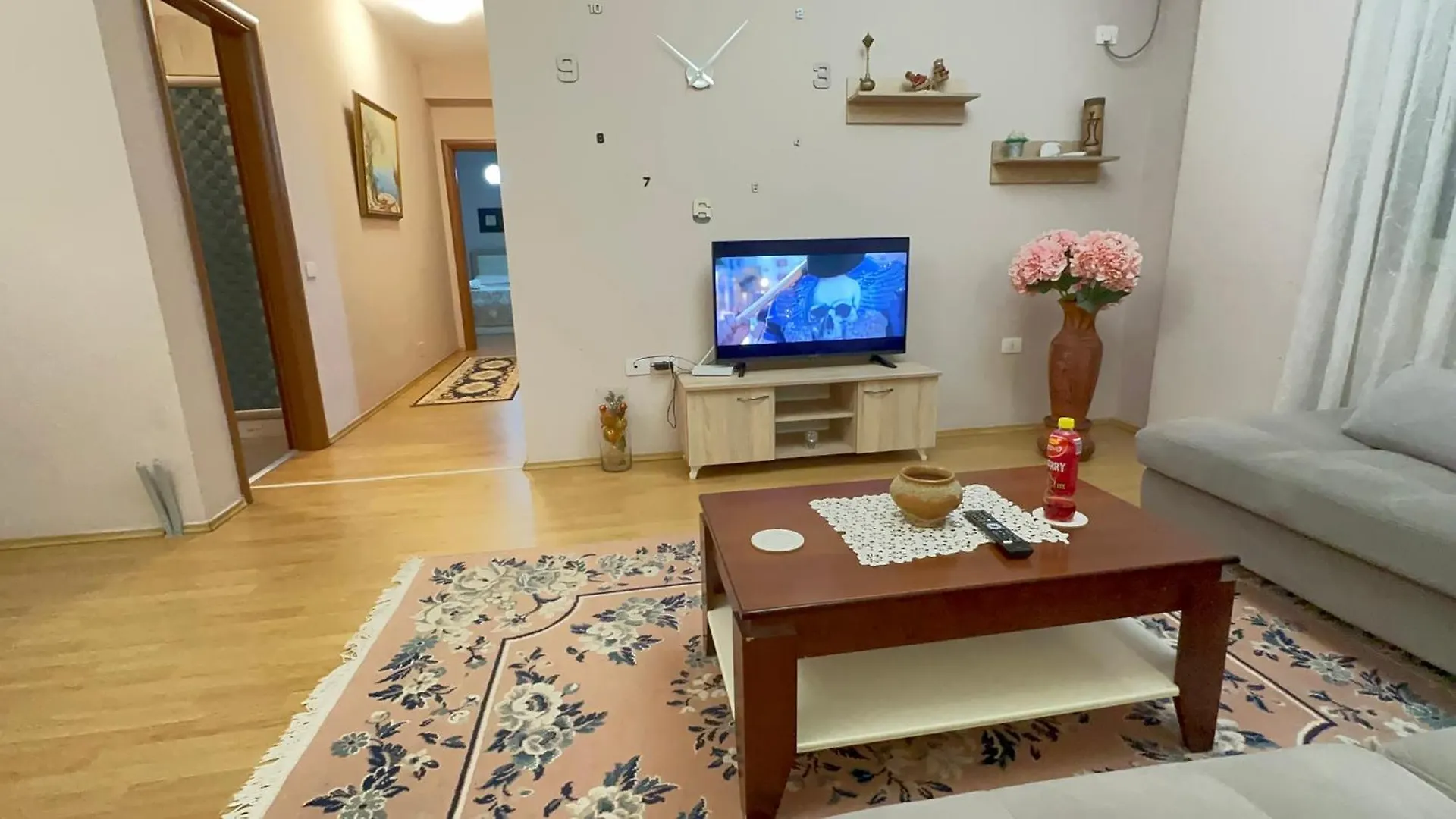Urban Heaven Apartment تيرانا